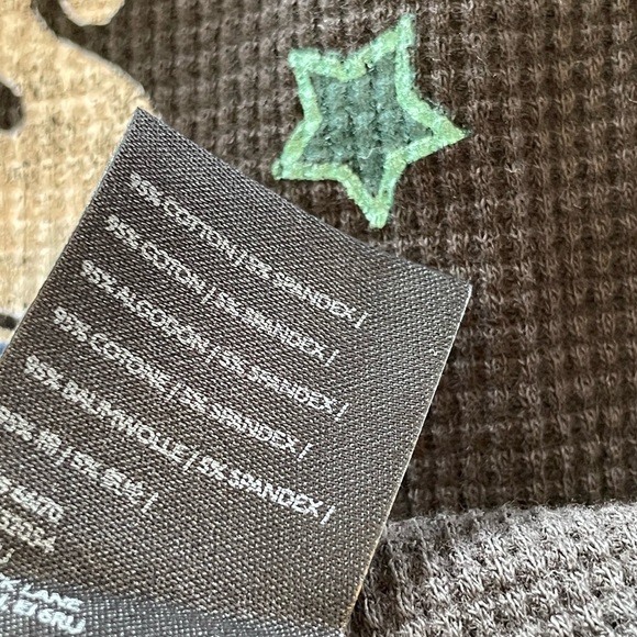 ANTHROPOLOGIE Thermal Top - Visions of Change Graphic - Women’s Small - New - Picture 7 of 8